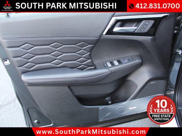 new 2025 Mitsubishi Outlander car, priced at $38,950