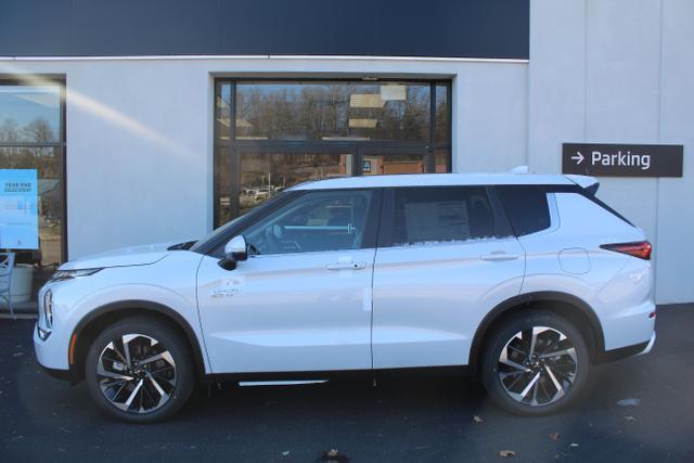 new 2025 Mitsubishi Outlander PHEV car, priced at $40,850