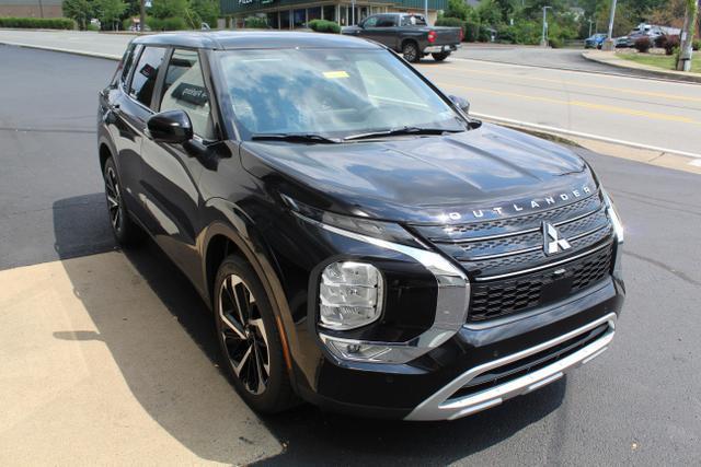 new 2024 Mitsubishi Outlander car, priced at $35,420