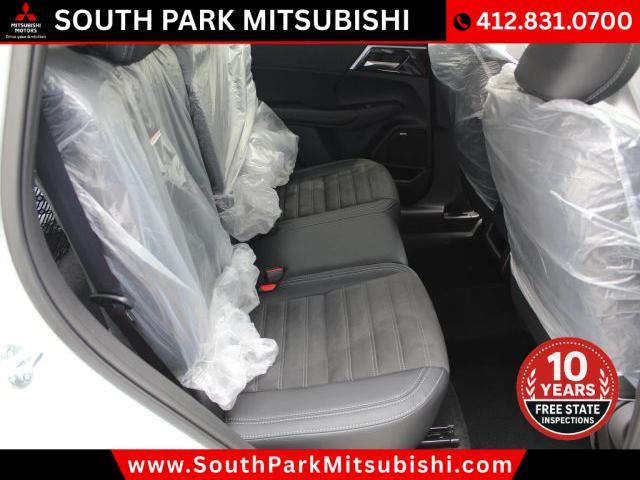 new 2025 Mitsubishi Outlander car, priced at $37,675