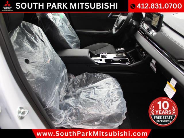 new 2025 Mitsubishi Outlander car, priced at $37,675