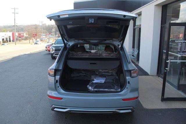 new 2025 Mitsubishi Outlander car, priced at $42,745