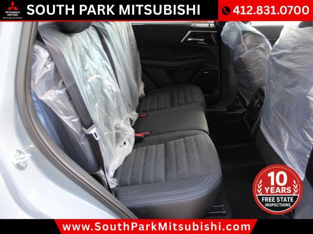 new 2025 Mitsubishi Outlander car, priced at $40,115