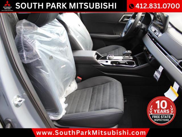 new 2025 Mitsubishi Outlander car, priced at $40,115