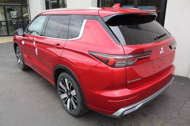 new 2025 Mitsubishi Outlander car, priced at $37,535