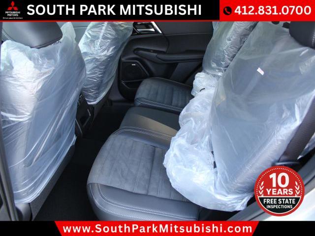 new 2025 Mitsubishi Outlander car, priced at $32,920