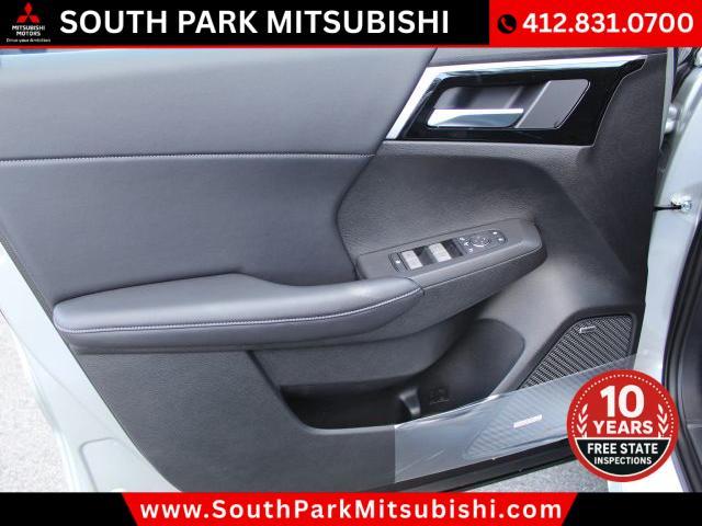 new 2025 Mitsubishi Outlander car, priced at $32,920