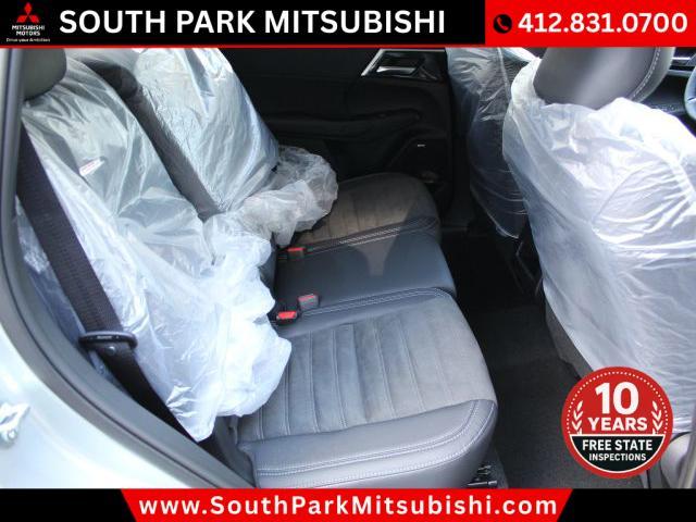 new 2025 Mitsubishi Outlander car, priced at $32,920