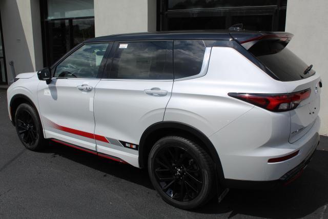 new 2024 Mitsubishi Outlander car, priced at $32,200