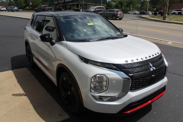 new 2024 Mitsubishi Outlander car, priced at $32,200