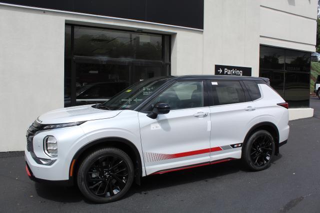 new 2024 Mitsubishi Outlander car, priced at $32,200