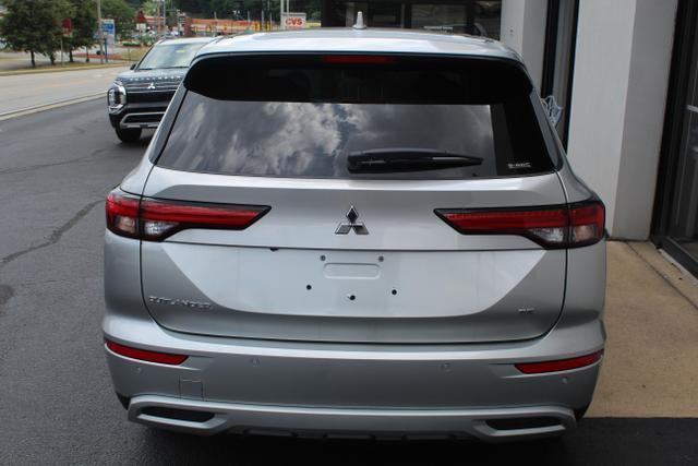 new 2024 Mitsubishi Outlander car, priced at $29,865