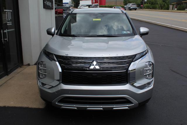 new 2024 Mitsubishi Outlander car, priced at $29,865