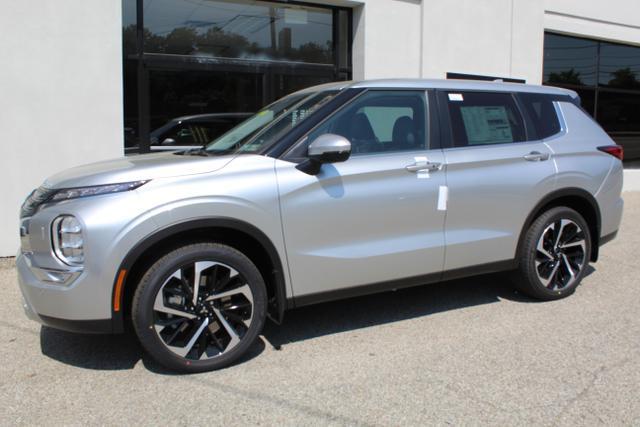 new 2025 Mitsubishi Outlander PHEV car, priced at $39,115