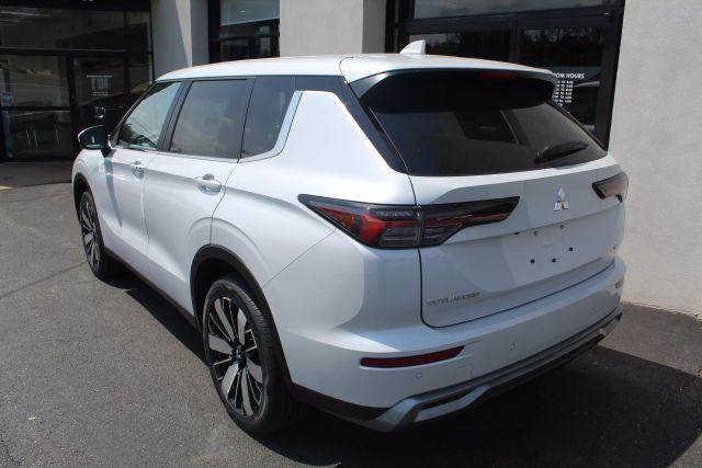 new 2025 Mitsubishi Outlander car, priced at $34,625