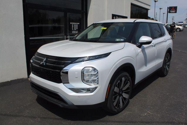 new 2025 Mitsubishi Outlander car, priced at $34,625