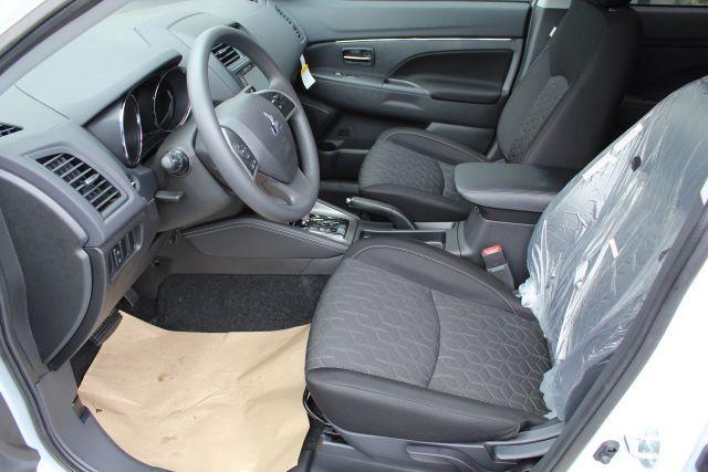 new 2025 Mitsubishi Outlander Sport car, priced at $27,735