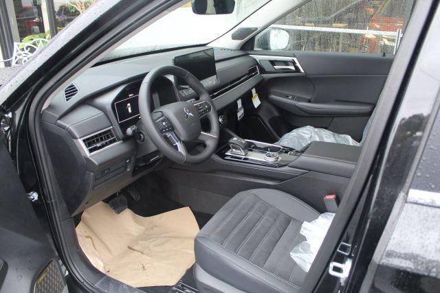 new 2025 Mitsubishi Outlander car, priced at $36,990