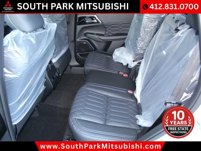 new 2025 Mitsubishi Outlander car, priced at $39,360
