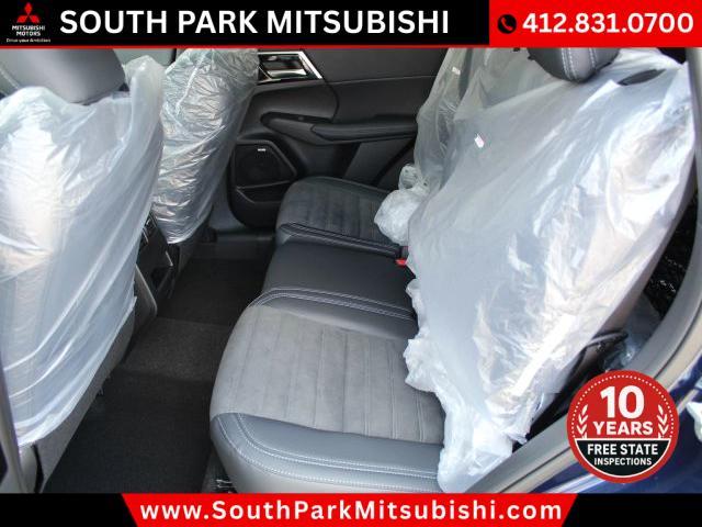 new 2025 Mitsubishi Outlander car, priced at $37,250