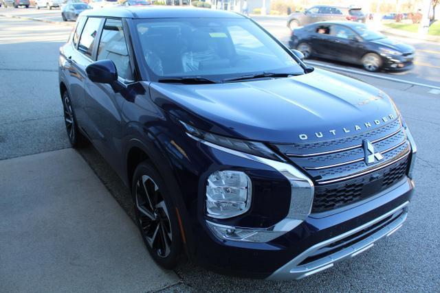 new 2024 Mitsubishi Outlander car, priced at $33,815