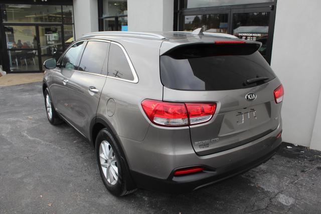 used 2018 Kia Sorento car, priced at $15,211