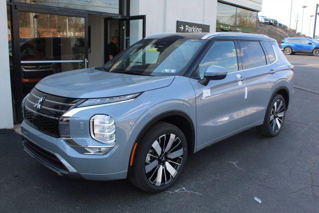 new 2025 Mitsubishi Outlander car, priced at $42,605