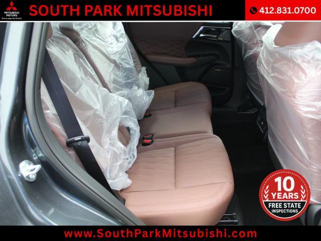 new 2025 Mitsubishi Outlander car, priced at $42,605