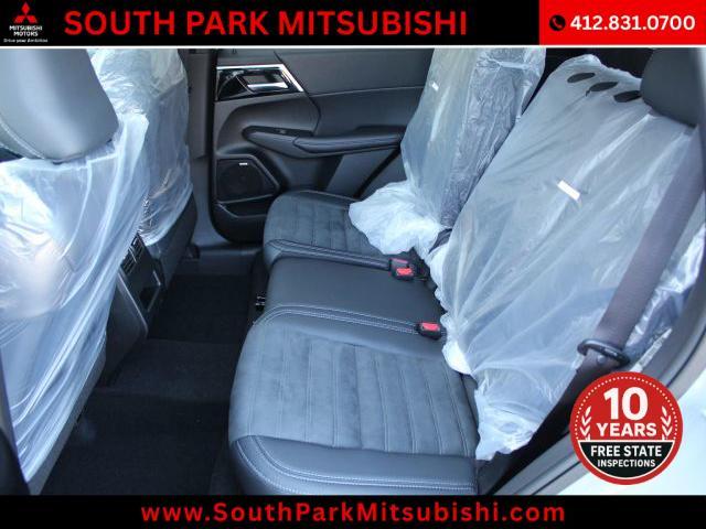 new 2025 Mitsubishi Outlander car, priced at $38,285