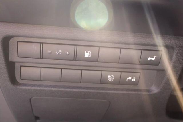 new 2025 Mitsubishi Outlander PHEV car, priced at $40,945