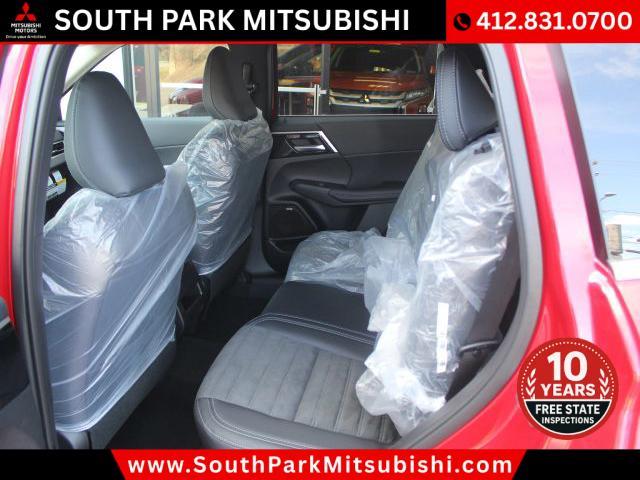 new 2025 Mitsubishi Outlander car, priced at $33,515