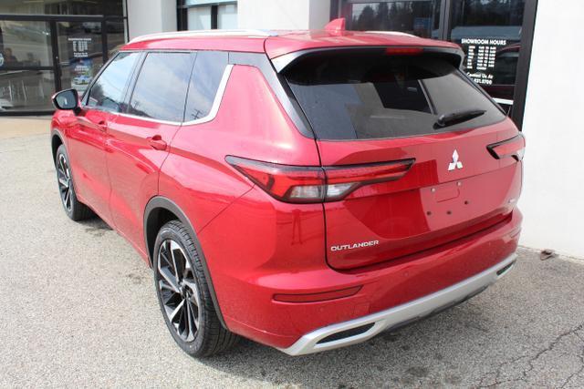 new 2024 Mitsubishi Outlander car, priced at $35,870