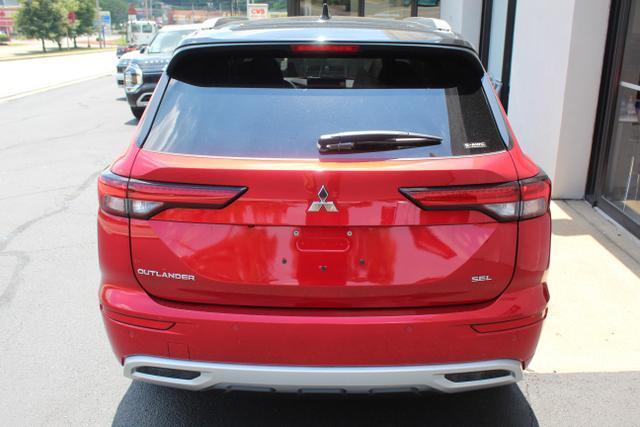 new 2024 Mitsubishi Outlander car, priced at $32,460