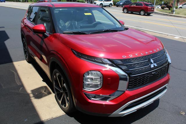 new 2024 Mitsubishi Outlander car, priced at $32,460