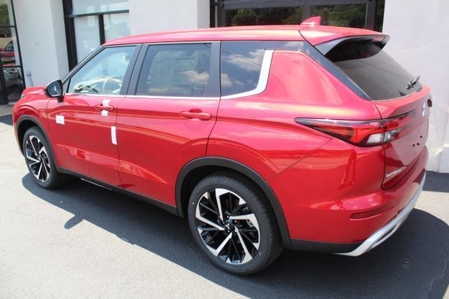 new 2024 Mitsubishi Outlander car, priced at $32,460