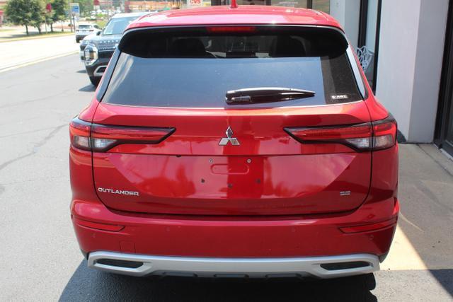 new 2024 Mitsubishi Outlander car, priced at $32,460