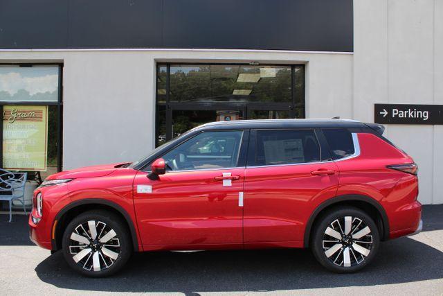 new 2025 Mitsubishi Outlander car, priced at $38,005