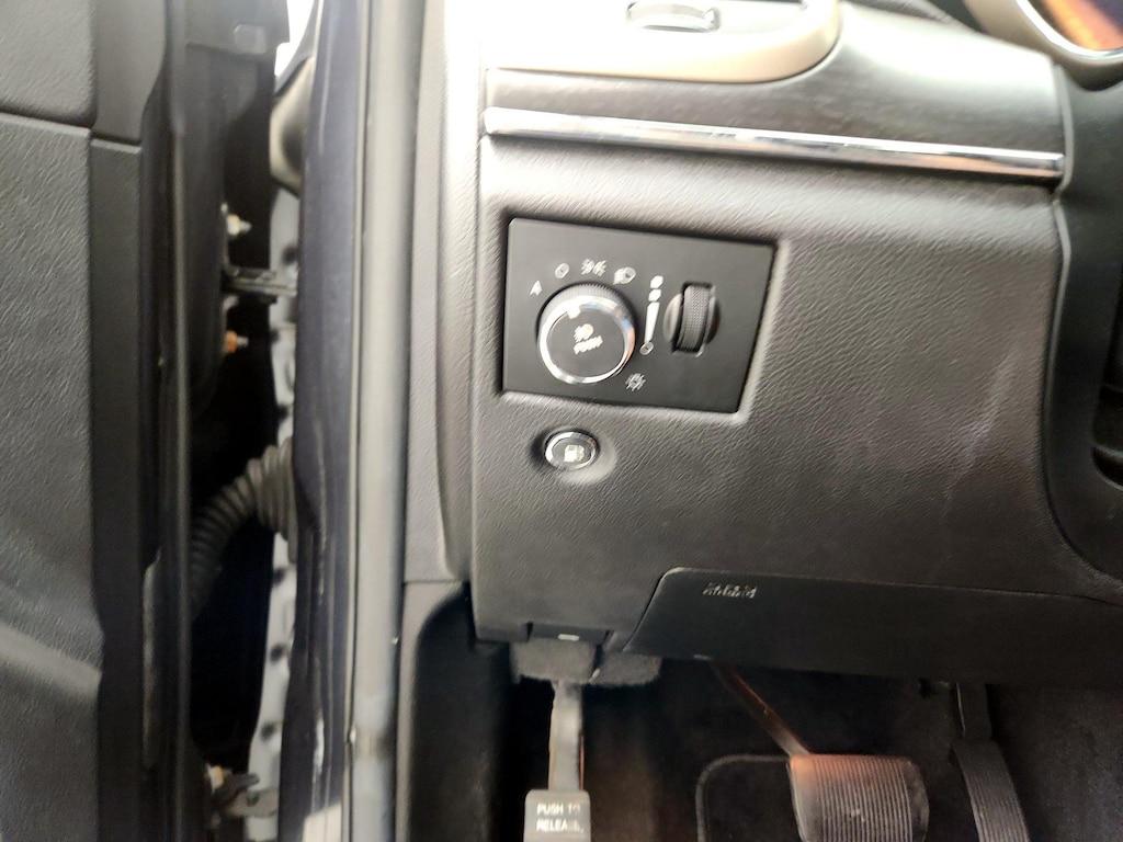 used 2014 Jeep Grand Cherokee car, priced at $15,998