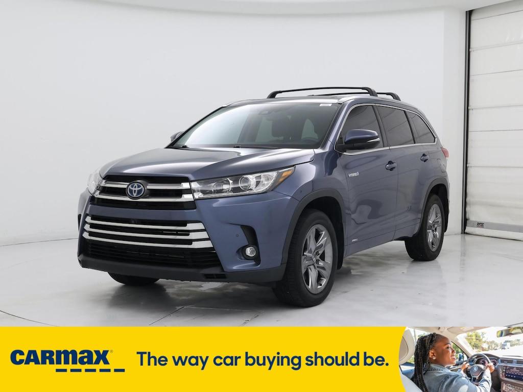 used 2019 Toyota Highlander Hybrid car, priced at $38,998