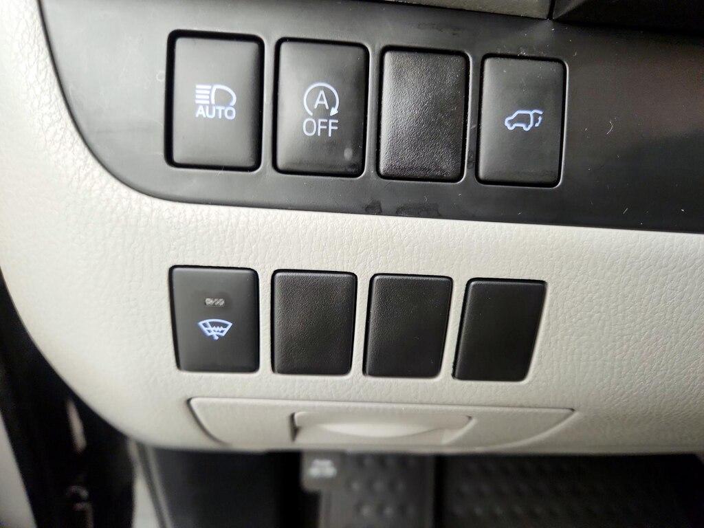used 2017 Toyota Highlander car, priced at $25,998