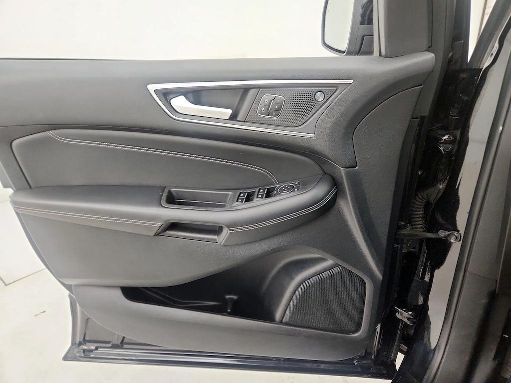 used 2022 Ford Edge car, priced at $29,998