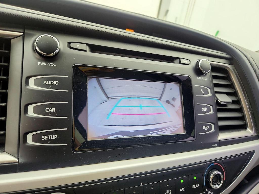 used 2015 Toyota Highlander car, priced at $18,998