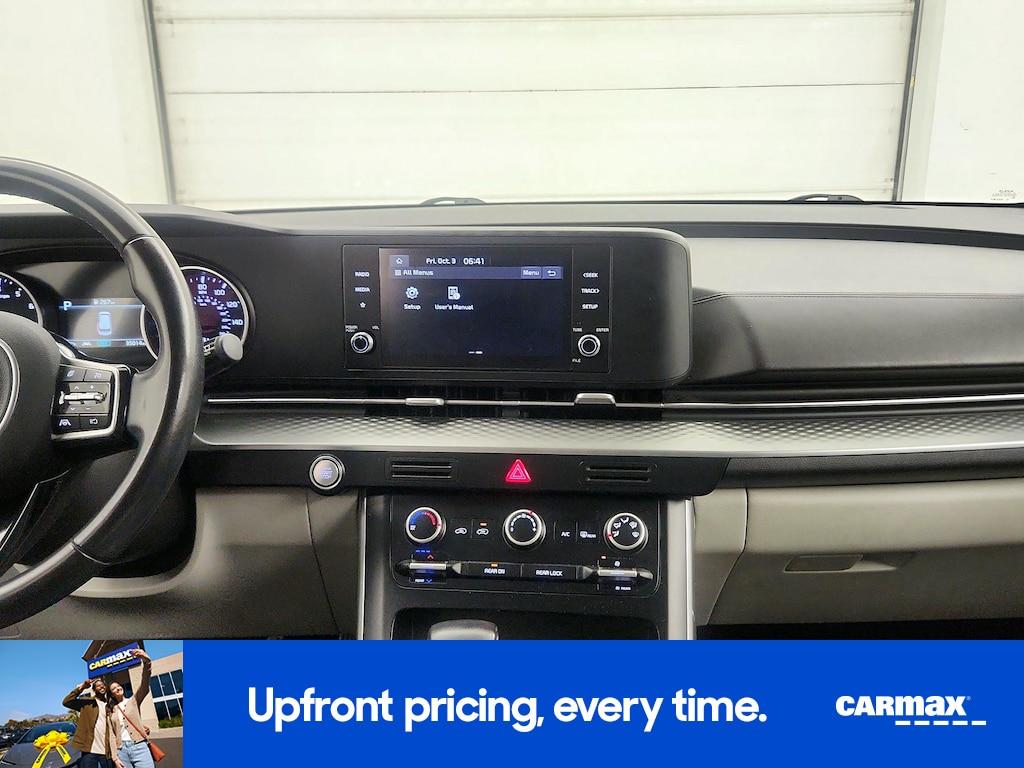 used 2022 Kia Carnival car, priced at $31,998