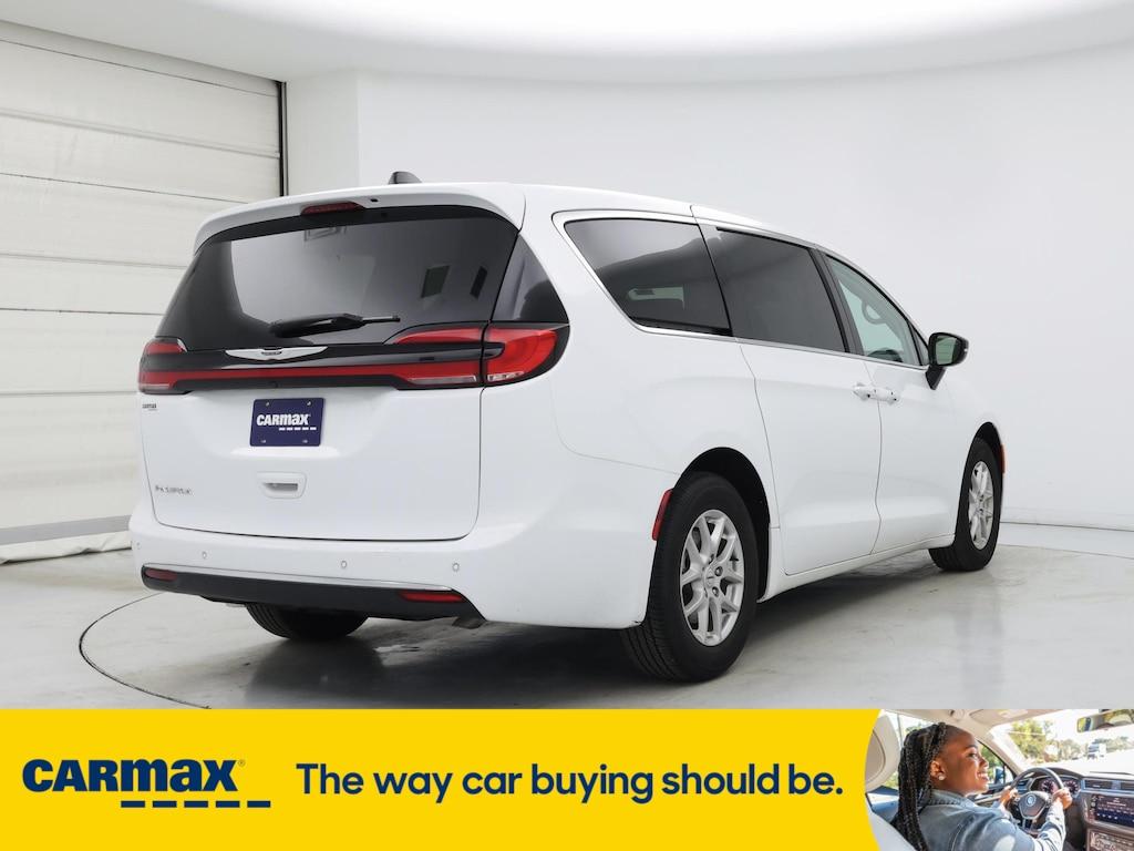used 2024 Chrysler Pacifica car, priced at $38,998