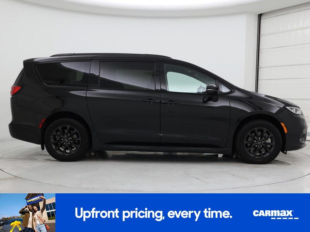 used 2021 Chrysler Pacifica car, priced at $35,998