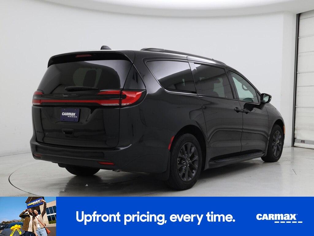used 2021 Chrysler Pacifica car, priced at $35,998