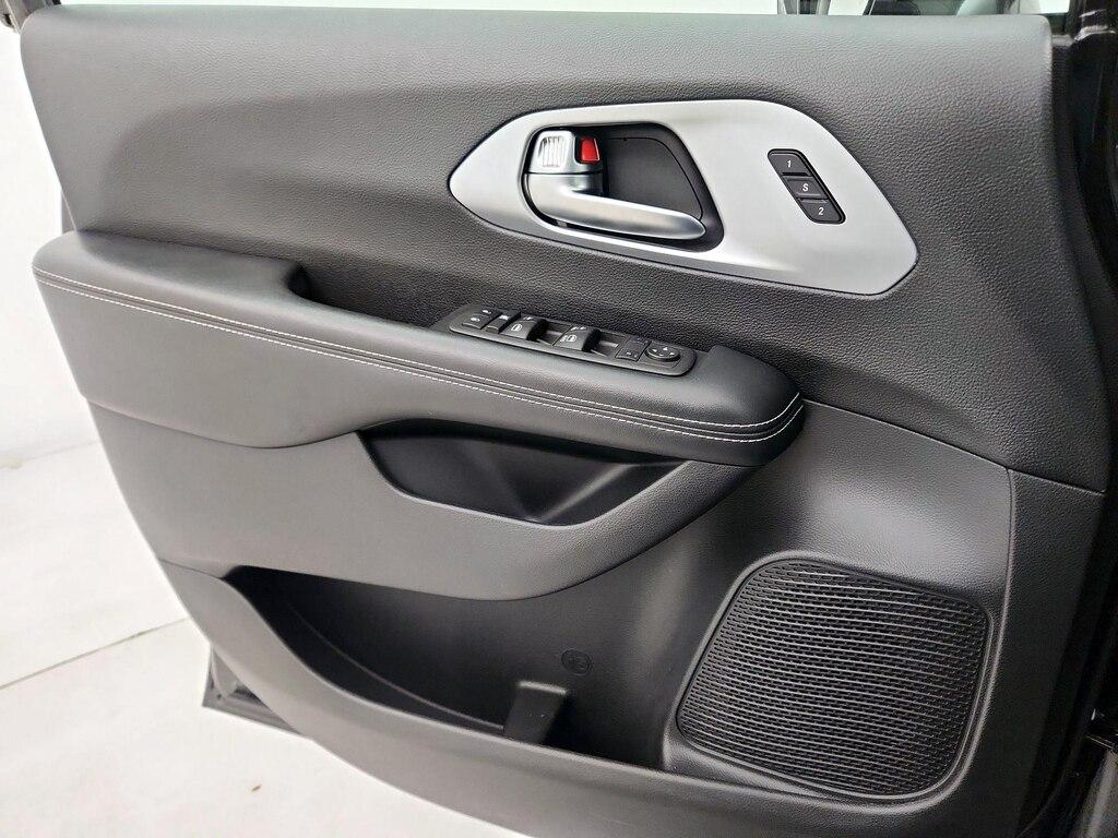 used 2021 Chrysler Pacifica car, priced at $35,998