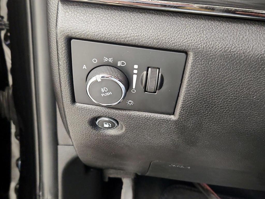 used 2020 Jeep Grand Cherokee car, priced at $28,998