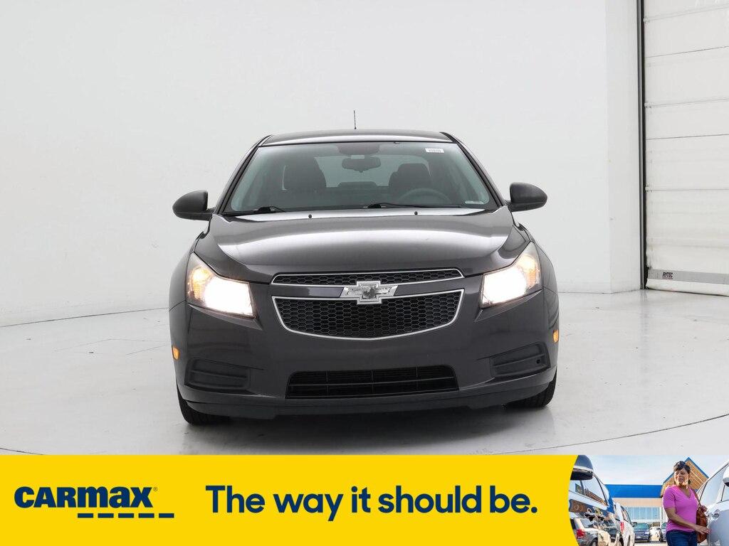 used 2014 Chevrolet Cruze car, priced at $12,998
