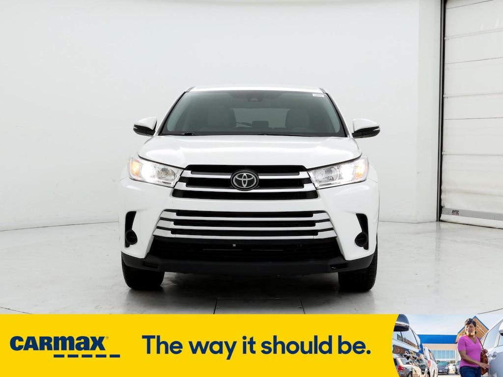 used 2019 Toyota Highlander car, priced at $24,998